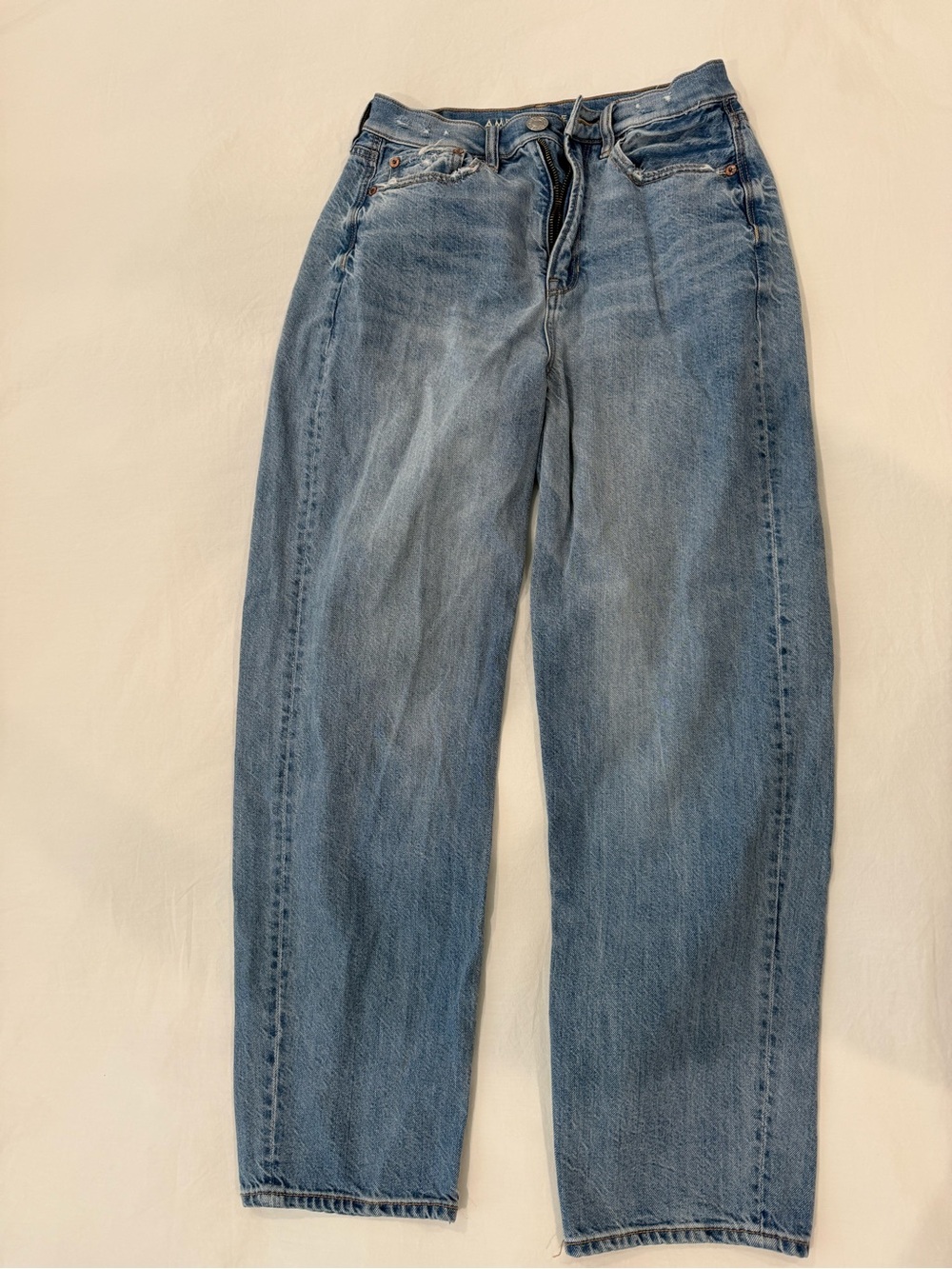 American Eagle mom Jean size 4 short